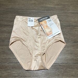 Leonisa Shapewear Women's Super Comfy Shaper Panty Nude Size Medium